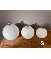 S sphere white